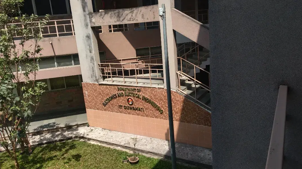 IIT Guwahati Academic building photo 1